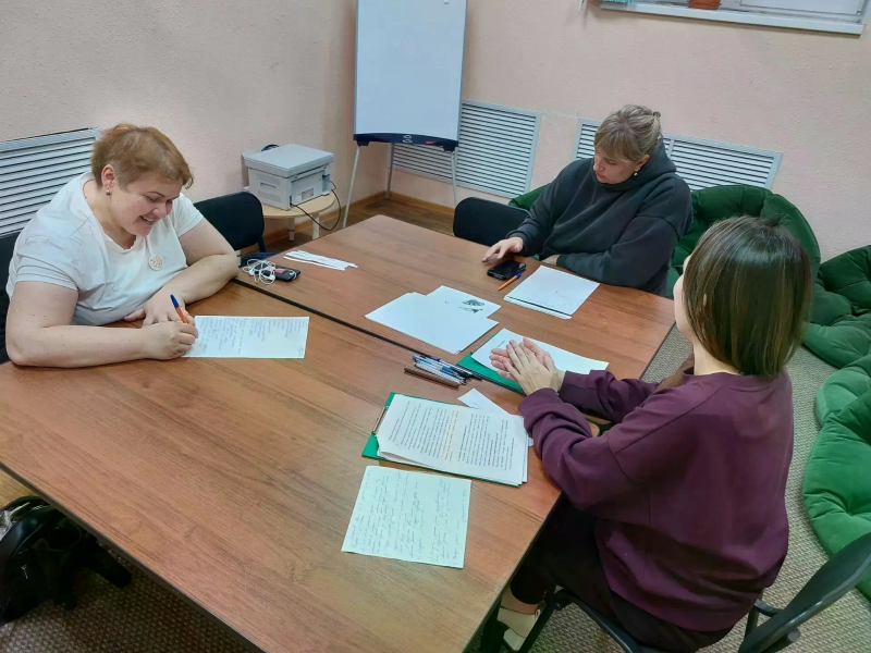 В КУРГАНСКОМ ЦЕНТРЕ СОЦИАЛЬНОЙ ПОМОЩИ СЕМЬЕ И ДЕТЯМ ПРОШЕЛ ТРЕНИНГ «ПОРТРЕТ УСПЕШНОГО РОДИТЕЛЯ»